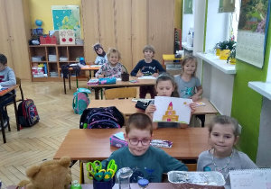 Uczniowie w klasie