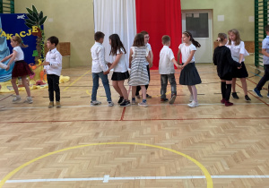 Występ artystyczny klasa druga
