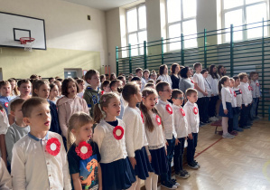 Wspólne odśpiewanie Hymnu Polski