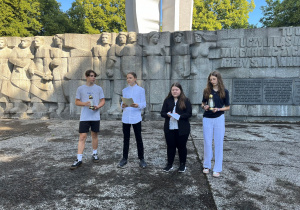 Uczniowie, którzy przedstawili historię