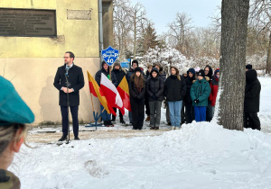 Uczniowie SP40 na obchodach 85 rocznicy wysiedlenia mieszkańców