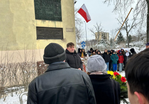 Uczniowie SP40 na obchodach 85 rocznicy wysiedlenia mieszkańców