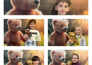 Kolaż klasy 3 wykonany ze zdjęć na tle pluszowego misia. Uczniowie pozują ze swoimi misiami. Wszyscy uśmiechnięci przytulają swoich pluszowych przyjaciół.