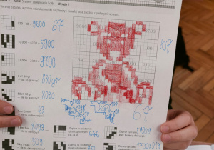 karta pracy z odkodowanym misiem