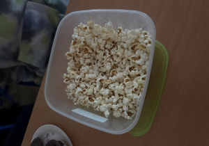 Miska z popcornem